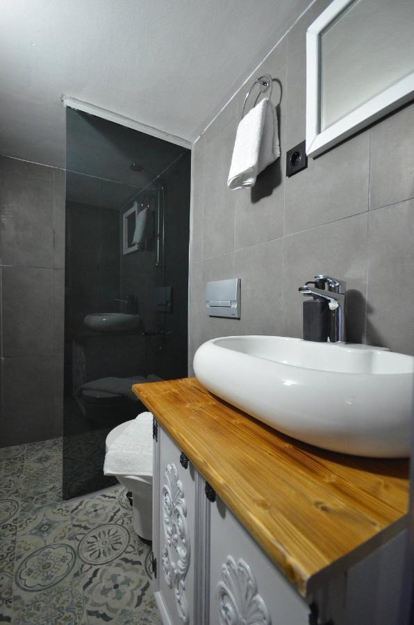 Downtown Two-Bedrom Apartment Tbilisi Exterior foto